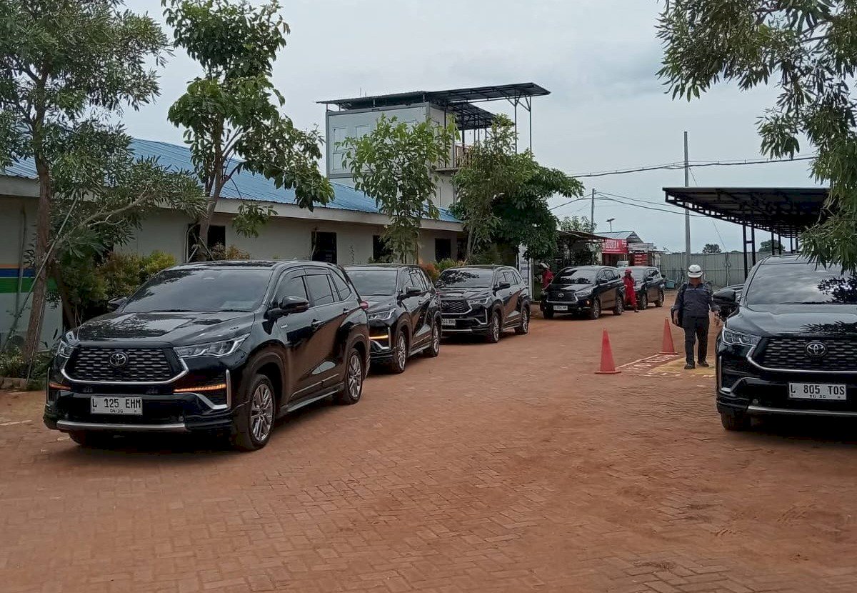 Sewa Innova Zenix Jogja 2026: Armada Premium, Sopir Profesional, Harga Jelas